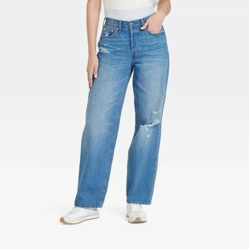 NWT Universal Thread Women Mid-Rise 90's Baggy Jeans Sz 00 Short Blue Destroyed